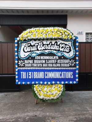 Papan Bunga Duka di Amalatu